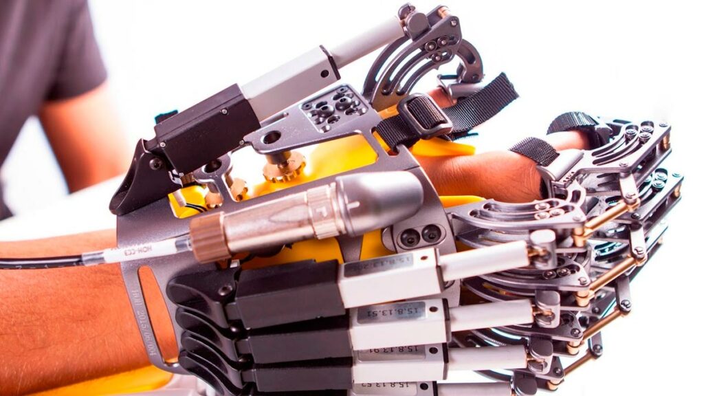 Hand of Hope (HoH) est notre exosquelette pour la rééducation de la mobilité des membres supérieurs.